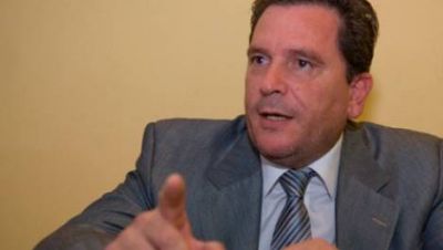 S�enz: �No se fortalece al Gobierno haciendo corpaccismo bobo�