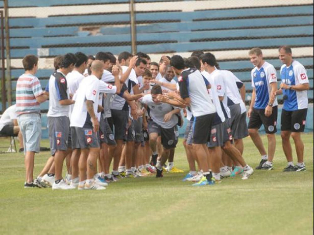 El Tomba arranc� la pretemporada en la Bodega 