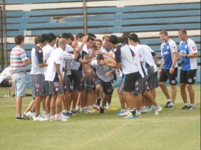 El Tomba arranc� la pretemporada en la Bodega 