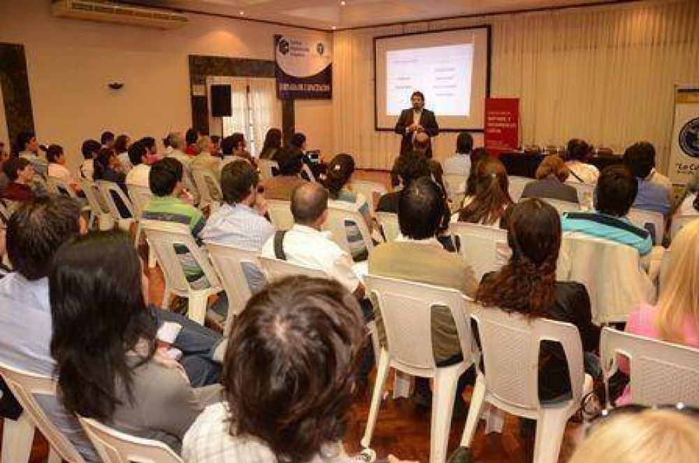 Capacitaron a 2.000 emprendedores y empresarios