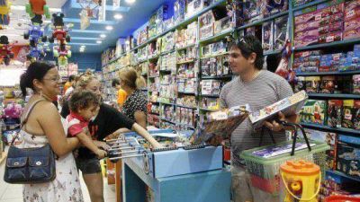 El paso de los Reyes por Tucum�n dej� contentos a ni�os y s�lo a algunos comercios 