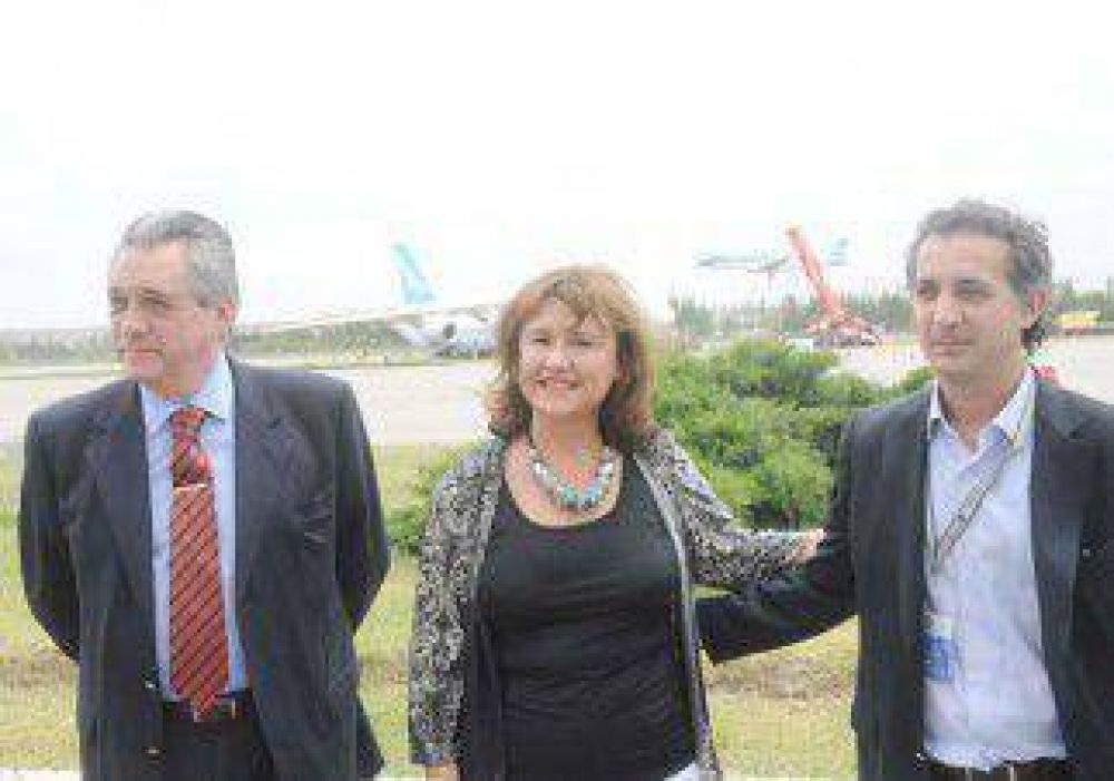 Insisten con Zapala como aeropuerto alternativo y piden ayuda econ�mica  