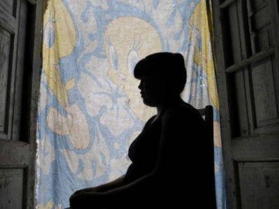 Denuncian abuso deshonesto contra una adolescente en una comisar�a de la ciudad