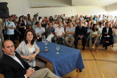Retoma la iniciativa