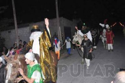 Sierras Bayas recibi� a los Reyes Magos con miles de visitantes