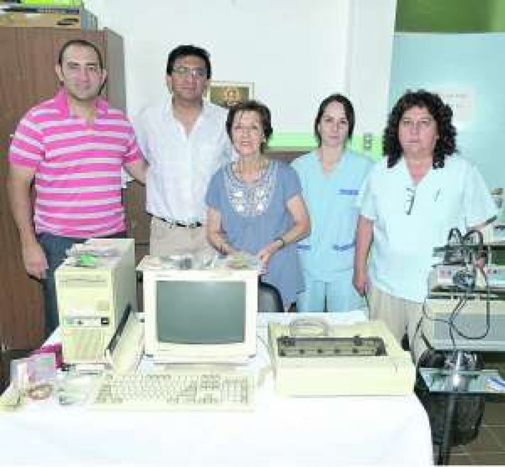 Un m�dico hizo donaciones para cumplir con el deseo de su padre 
