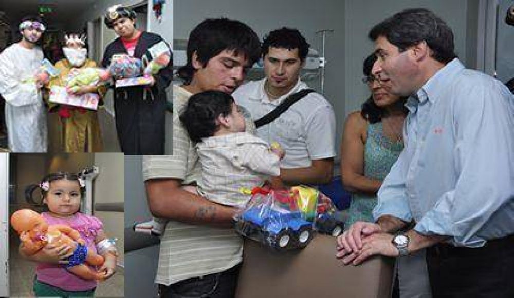 La alegr�a de los Reyes en el Hospital de Ni�os	
