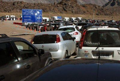 A partir de ma�ana, hay restricciones para viajar a Chile 