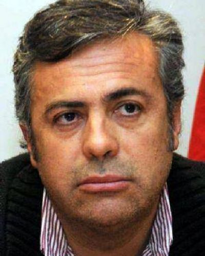 Vuelve P�rez y la oposici�n lo espera con reclamos 