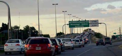 Rutas de la Costa: se hicieron 2.600 multas por circular por la banquina 