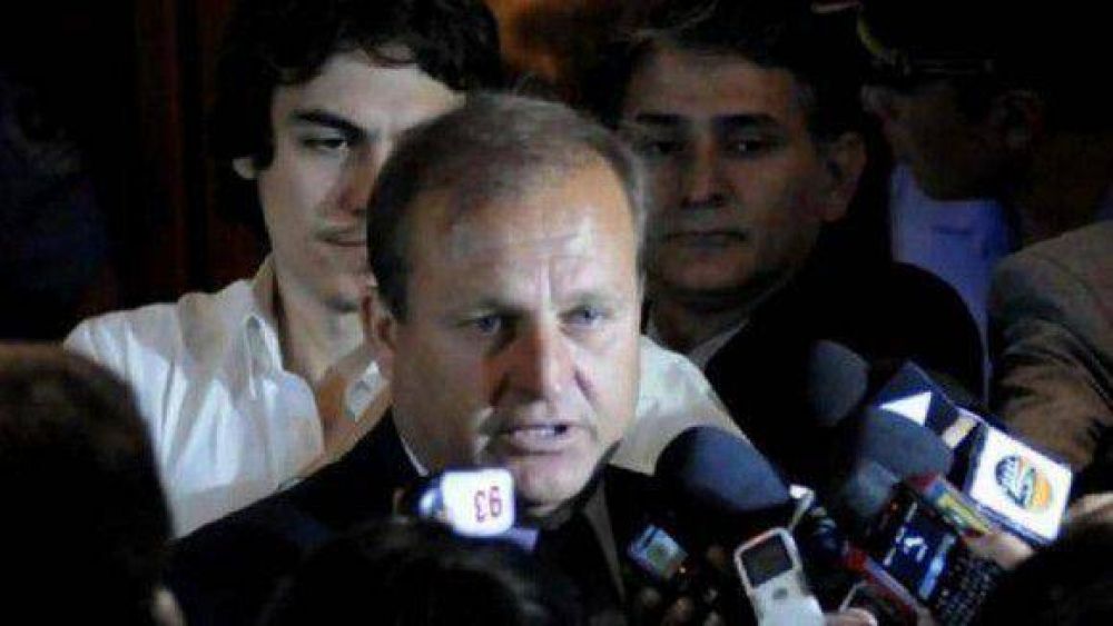 Cortalezzi: lo nico que busca La Bancaria es el deterioro de la Caja  