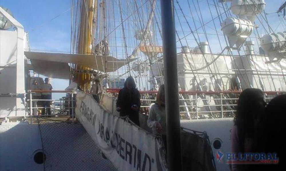 Correntinos proponen embanderar el pa�s para recibir a la Fragata Libertad