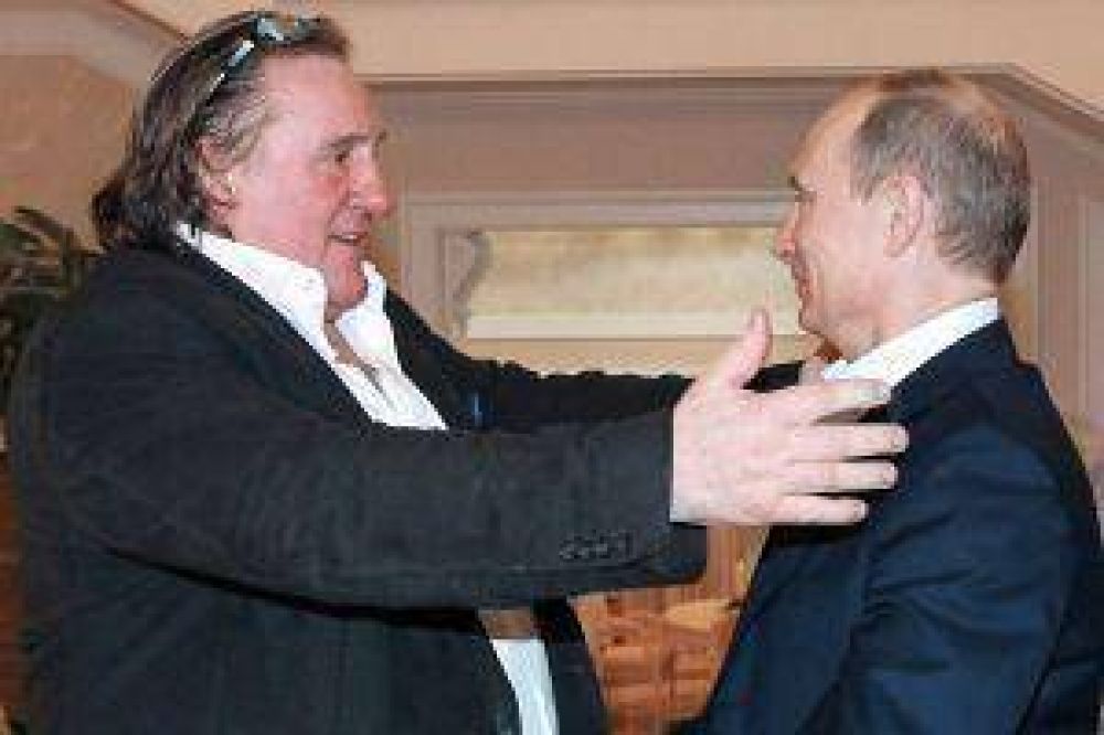 Putin le entreg� el pasaporte ruso a Depardieu