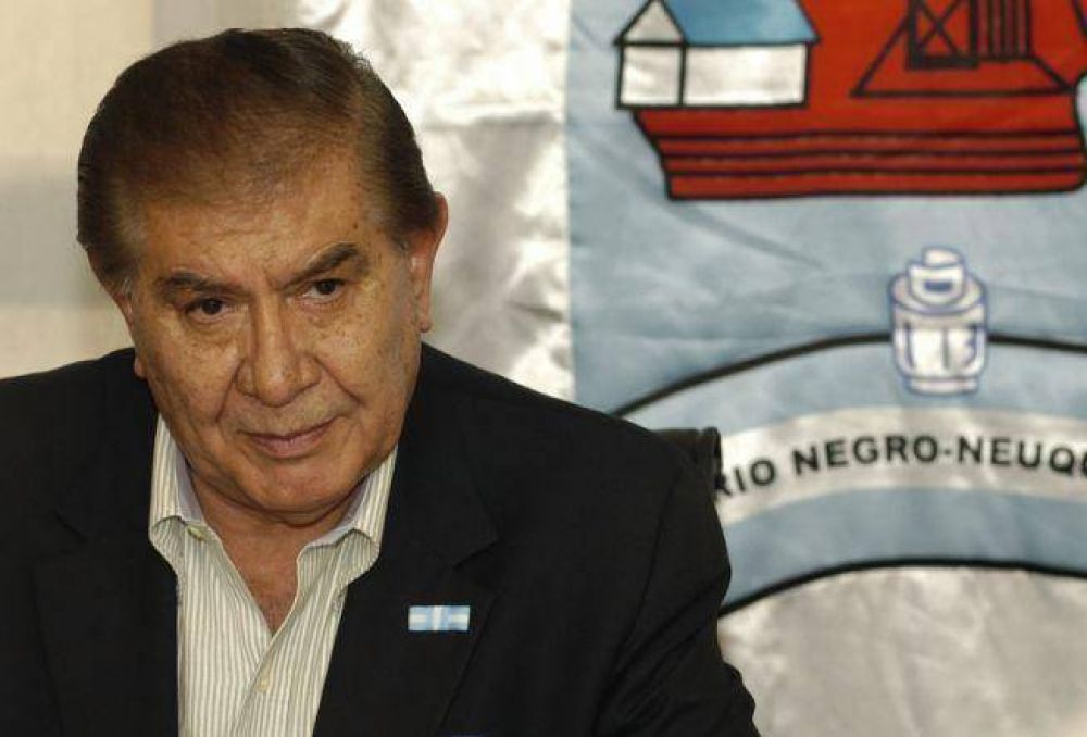 Un hombre de Moyano dej� su puesto en el directorio de YPF