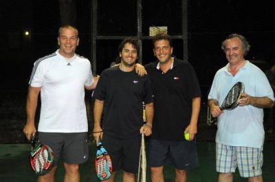 JOAQUIN DE LA TORRE DISPUT� UN PARTIDO DE PADDLE CON MASSA Y PICHOT