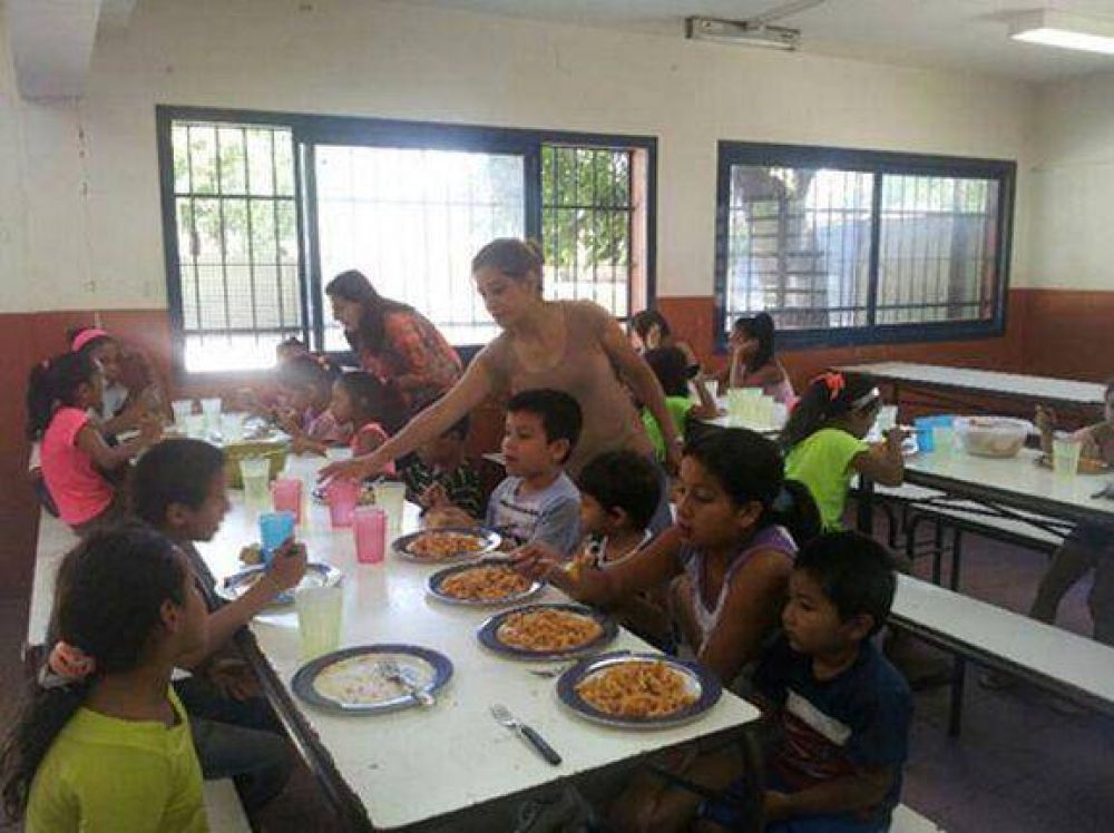 Las escuelas de San Isidro siguen con sus comedores en el verano