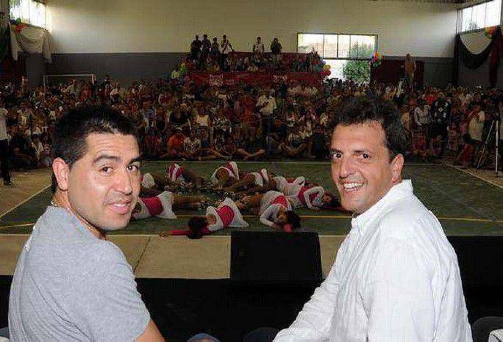 �Ser�a muy lindo� que Riquelme juegue en Tigre, dijo Massa