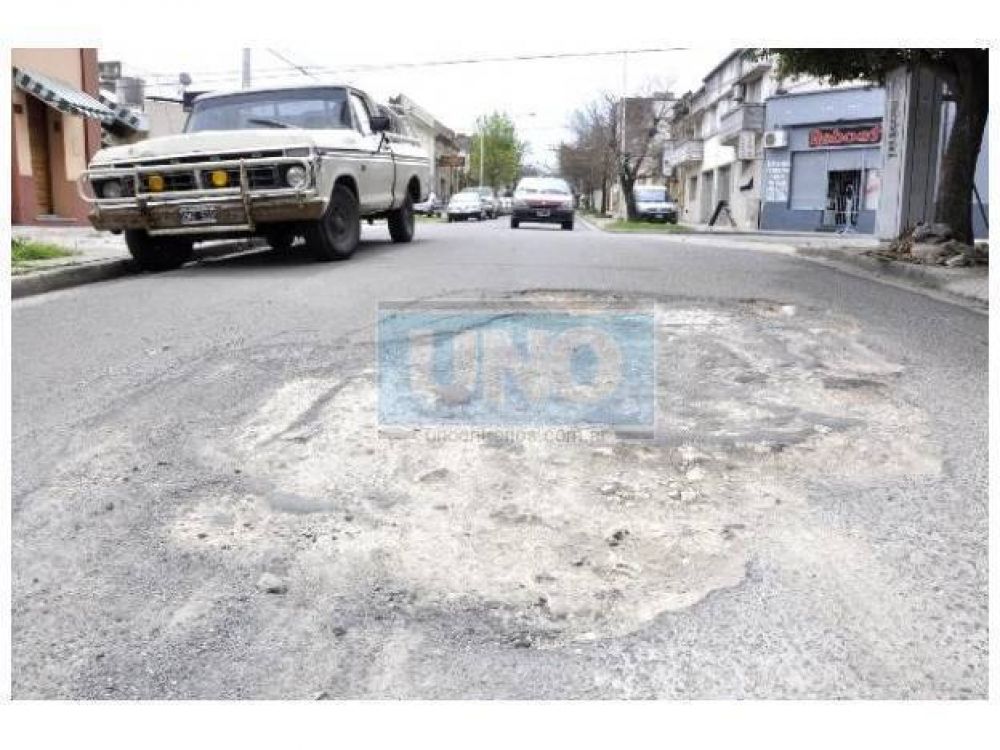 La Municipalidad de Paran� anunci� bacheos 