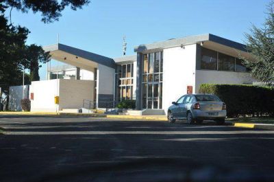 El aeropuerto de Santa Rosa suma tres vuelos semanales a Mendoza y el sur del pa�s