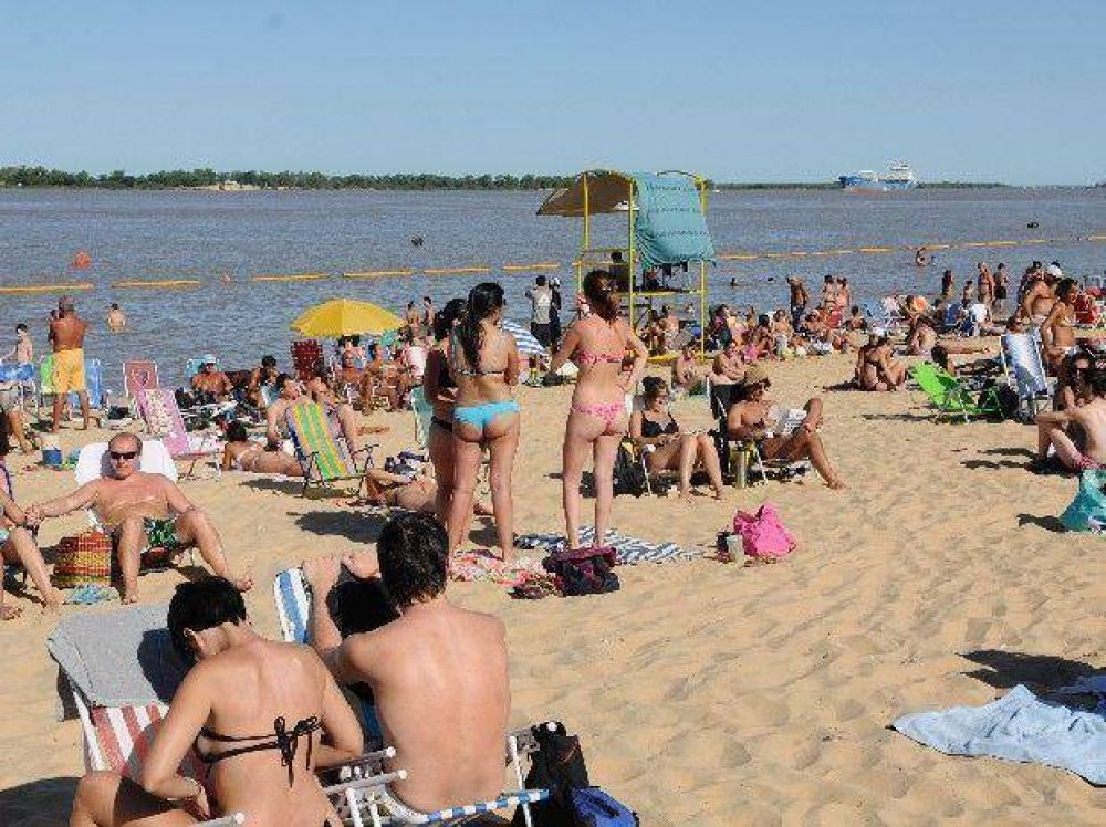 "Proponemos que en parques y playas de la ciudad haya zonas francas libres de humo" 