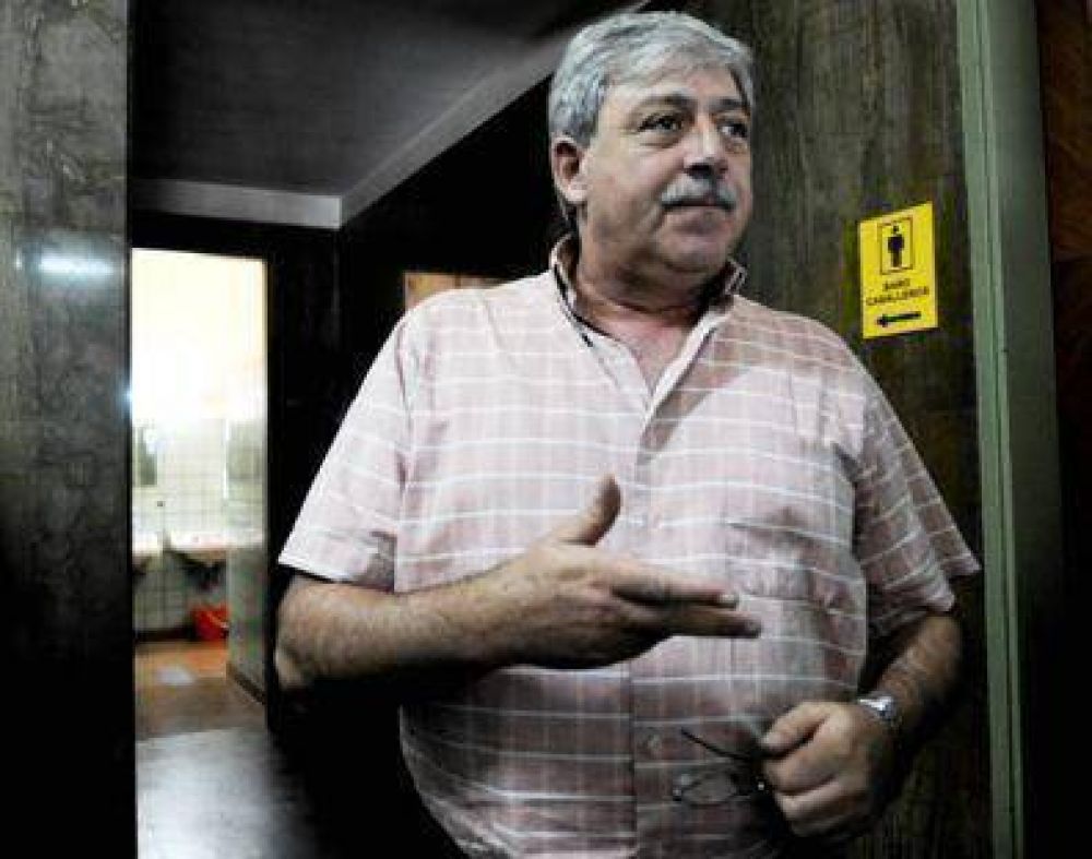 Piden explicaciones a Buzzi 