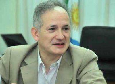 El ministro Romero se despega de la pelea del vicegobernador con sindicatos docentes 