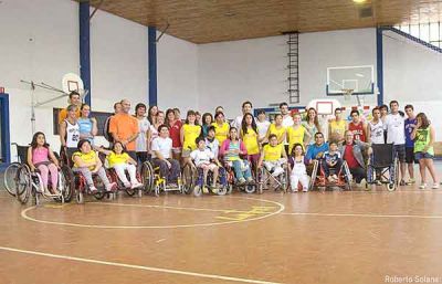 Se desarroll� con �xito el encuentro de Basquet en Silla de Ruedas 