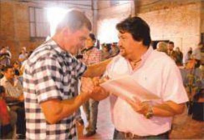 �Este Gobierno produjo el desendeudamiento m�s grande de la historia de Misiones�, destac� Closs