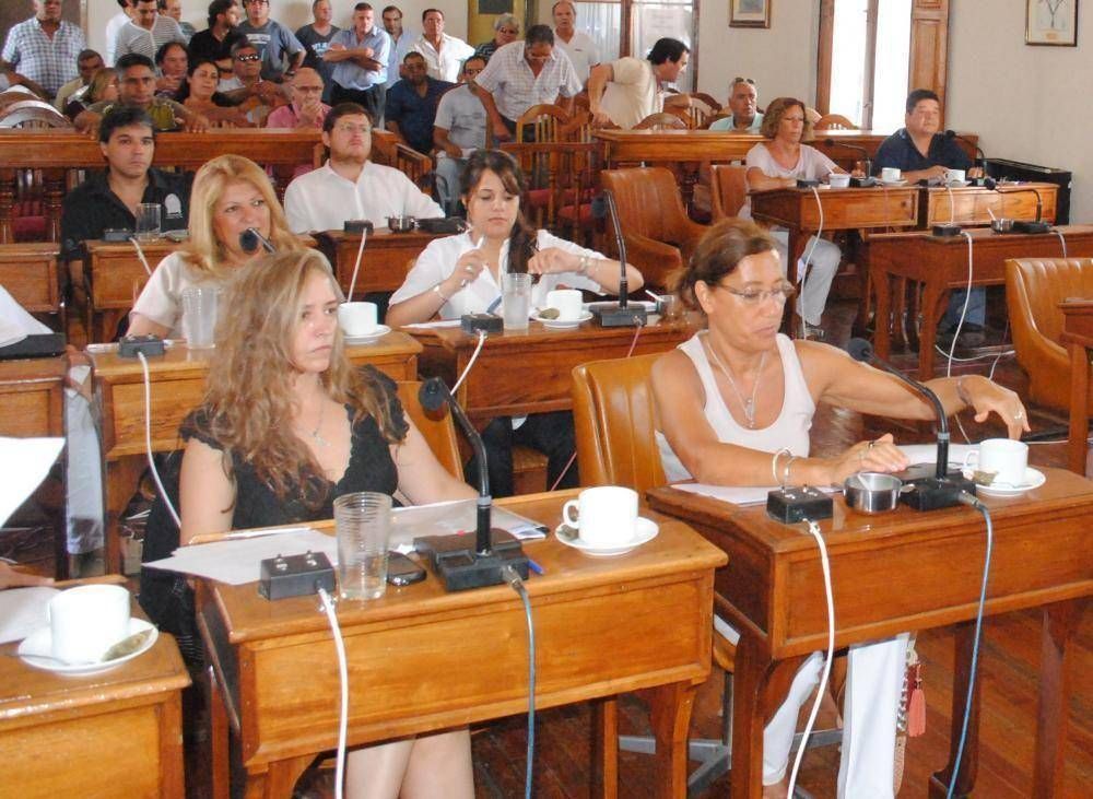 Eliminan rubro de "cabaret" para quitar terreno a la trata 