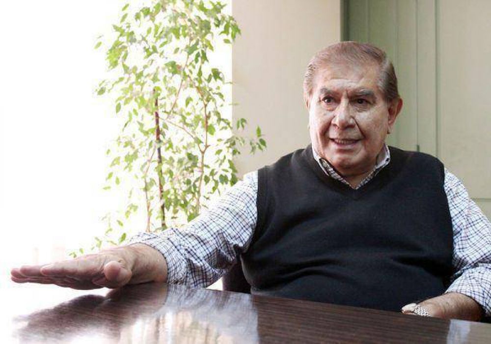 Pereyra renunci� a YPF y ya le apunta a la interna del MPN  