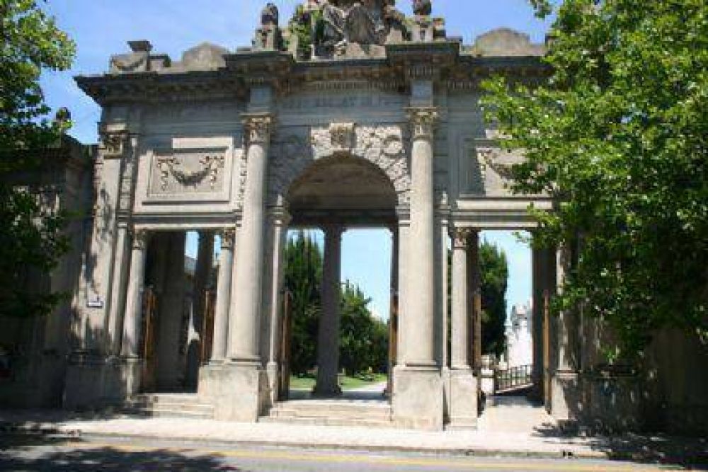De terror!!!! Lo cremaron por �error� y le pusieron su placa identificatoria a un ata�d que ten�a otro cuerpo