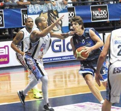 Confirmado: Argentino recibe a Regatas, esta noche, desde las 22