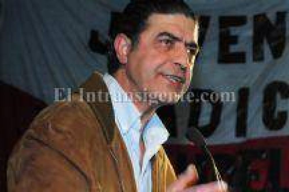 Jos� Farizano: �Los pobres son m�s pobres y los ricos son m�s ricos� 
