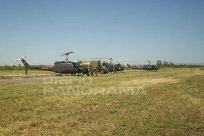 Helic�pteros del Ej�rcito aterrizaron en Fr�as 