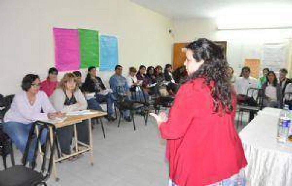 Intensiva capacitaci�n a los santiague�os de la Capital 