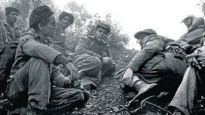 Adi�s a Enrique Meneses, el fot�grafo de Fidel y el Che en Sierra Maestra