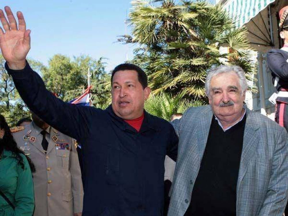 "La salud de Ch�vez ya no est� en nuestras manos", dijo Mujica