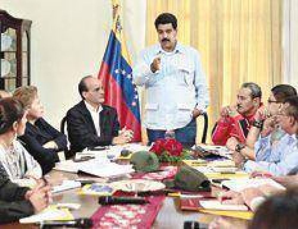 En el D�a Ch habr� concentraci�n oficialista