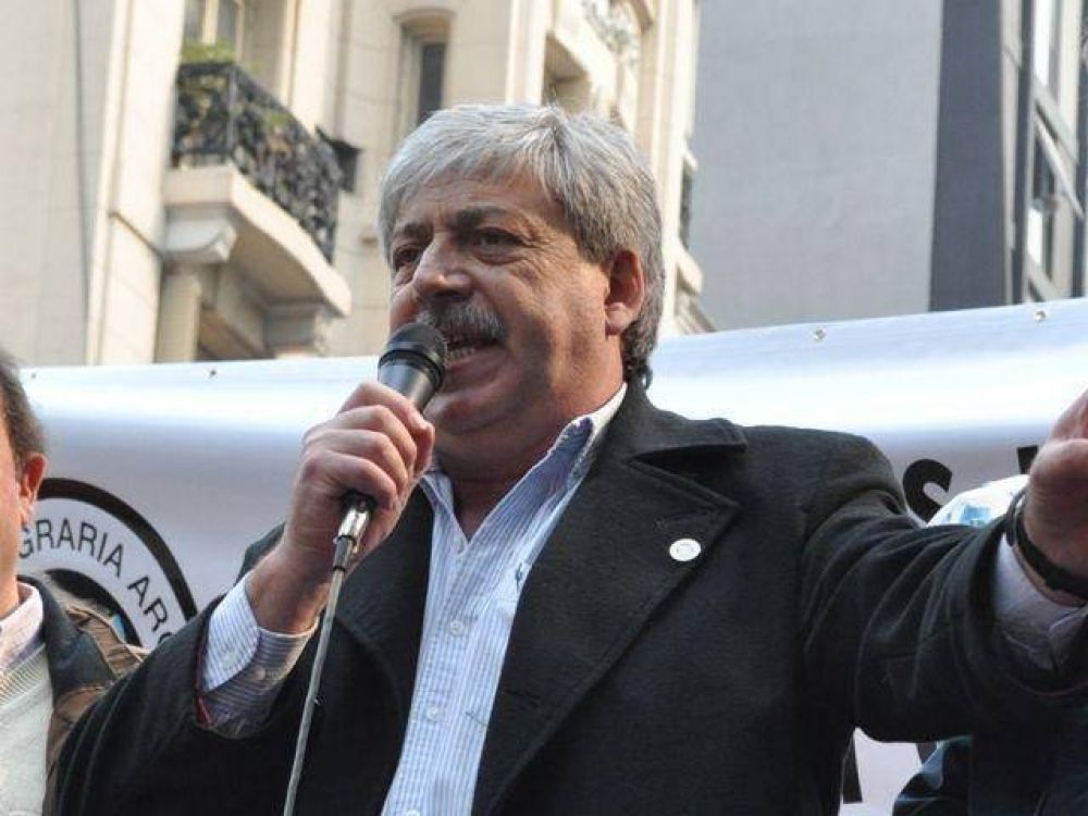 Buzzi advierte: "Sobran razones para hacer paros"