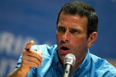 Capriles pidi� a Cristina y a los l�deres de la regi�n que no vayan a la asunci�n de Ch�vez