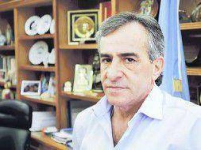 Cariglino reclama a Scioli "$100 millones" de Coparticipaci�n
