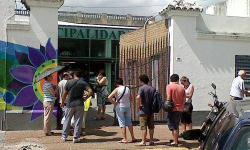 Internet redujo a un 50% las consultas en oficinas municipales