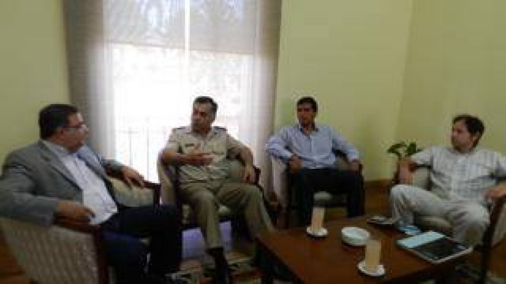 El intendente Jalil recibi� al jefe de Gendarmer�a 