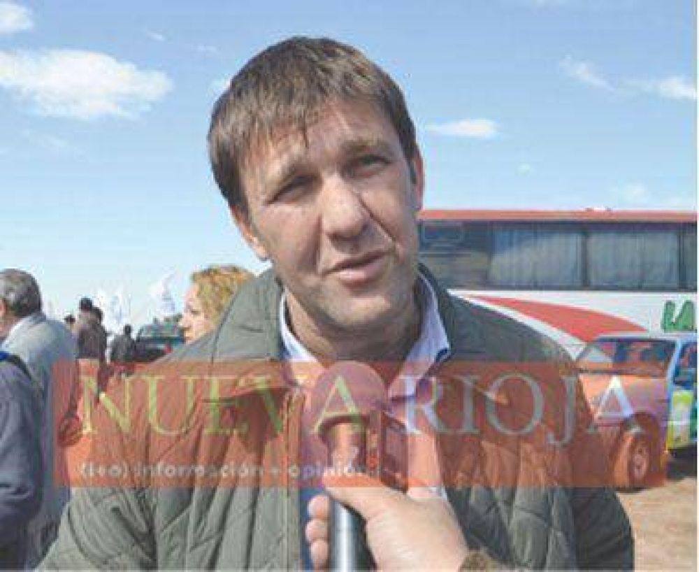 Salom�n confirm� que est�n los fondos para la cosecha de olivo