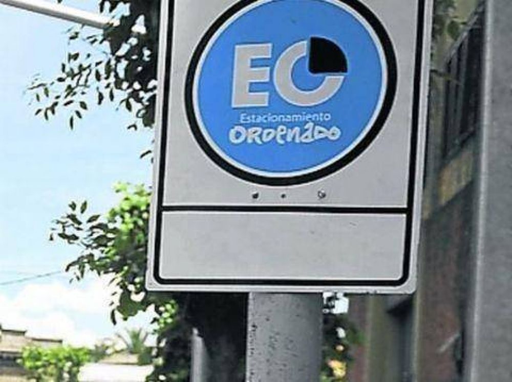 En Avellaneda aseguran la "plena vigencia" del estacionamiento ordenado