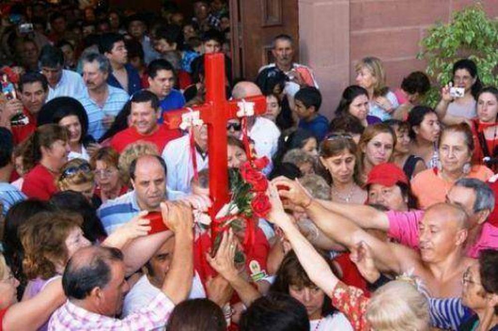 Multitudinaria fiesta en Mercedes por el Gauchito 