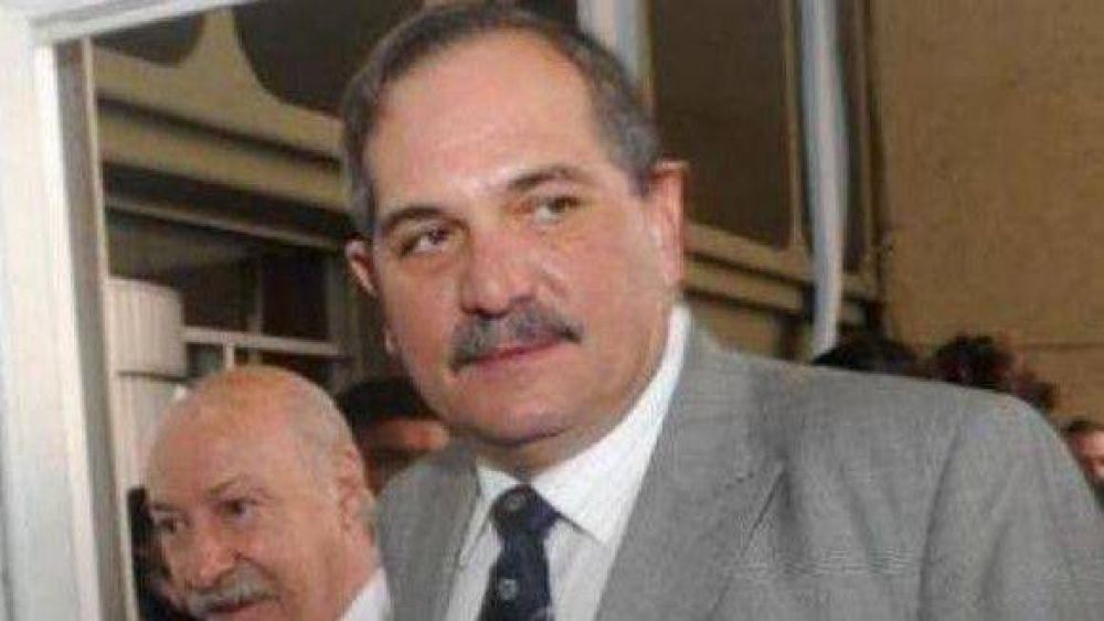 El Gobernador se inquieta por las paritarias de 2013  