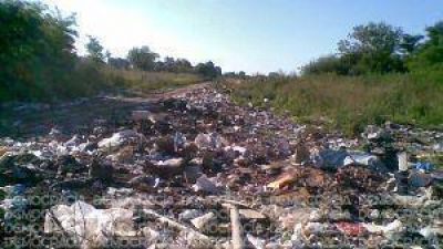Basural ilegal sobre la calle F�lix de Azara