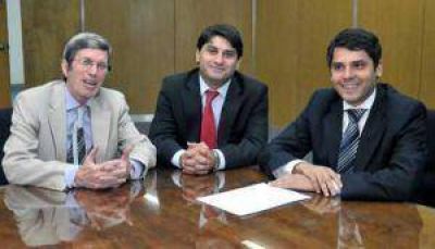 Aguilera apunta al crecimiento de la cartera de cr�ditos y dep�sitos 