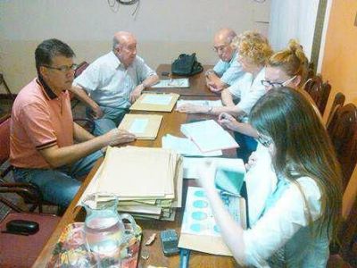 Comenz� el trabajo del jurado para elegir la bandera de la ciudad de S�enz Pe�a 